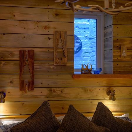 Anastasia'S Secret! Cupar Swiss Alpine Style Apartment Exterior foto