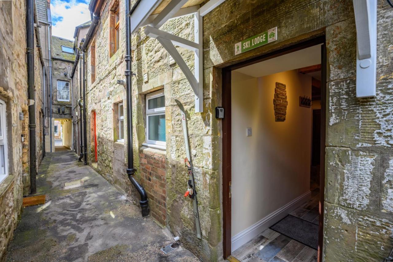 Anastasia'S Secret! Cupar Swiss Alpine Style Apartment Exterior foto